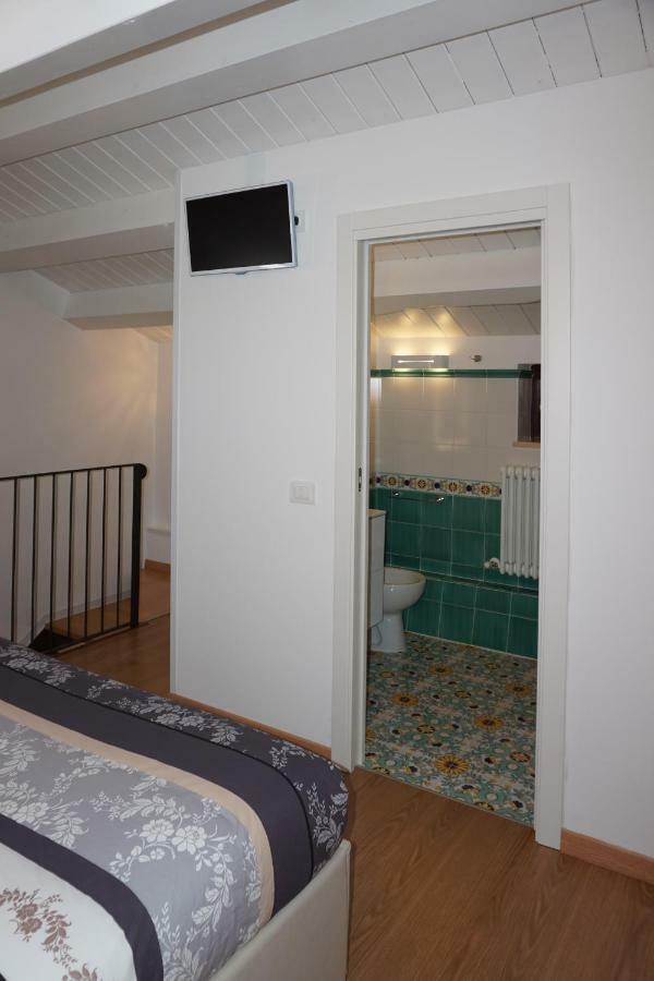 Casa Vacanze Torre Dei Gualtieri Villa San Benedetto del Tronto Exterior foto