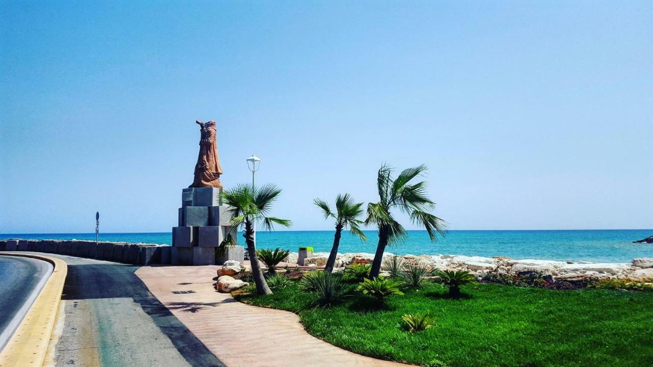 Casa Vacanze Torre Dei Gualtieri Villa San Benedetto del Tronto Exterior foto