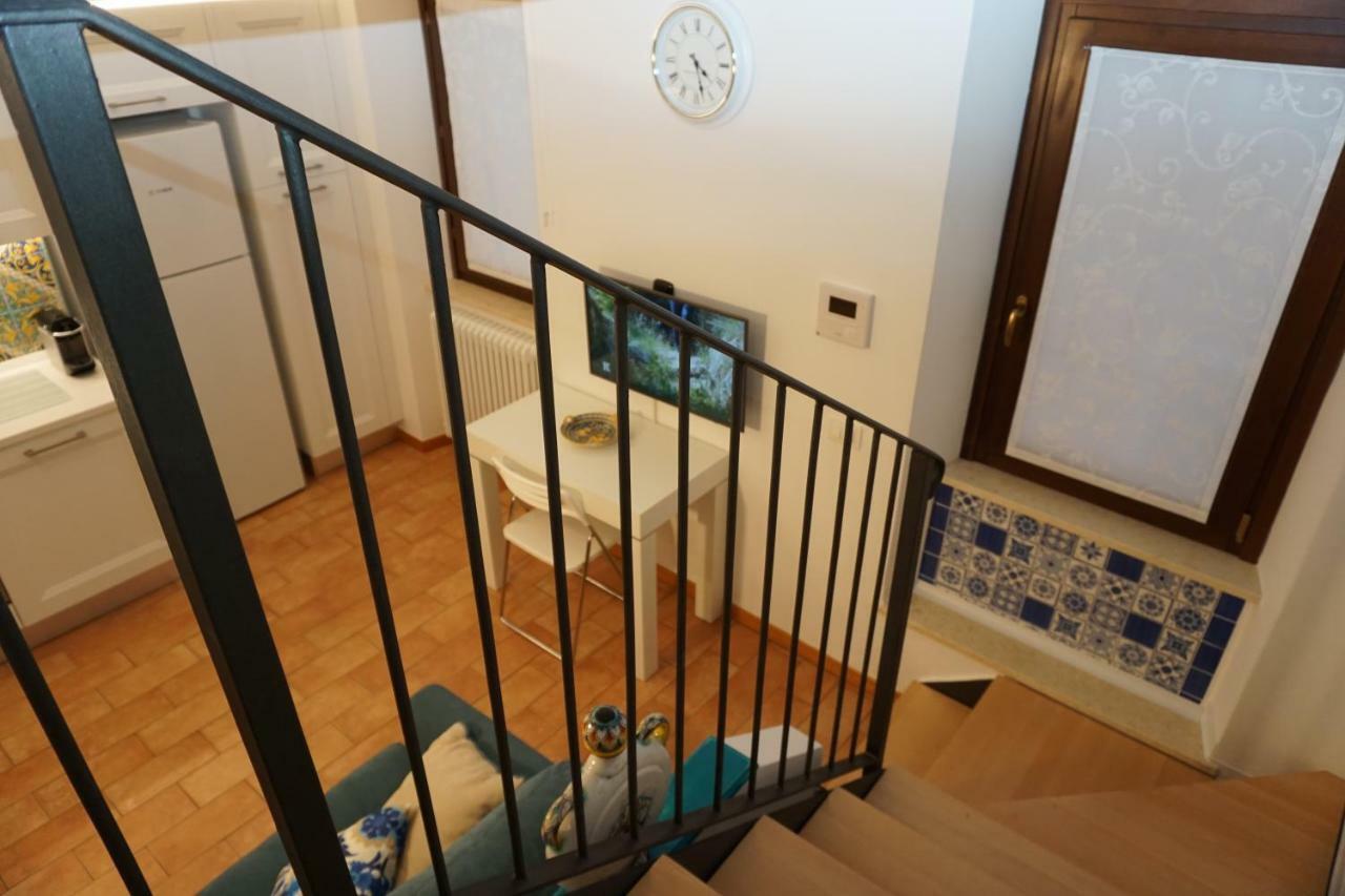 Casa Vacanze Torre Dei Gualtieri Villa San Benedetto del Tronto Exterior foto